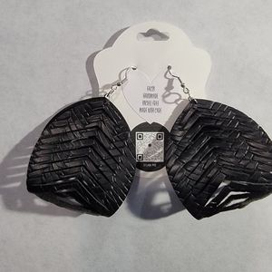 Black Slit Sculpted Faux Leather Earrings 2.5"